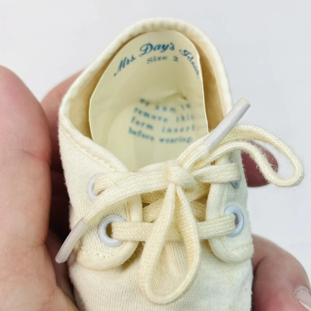 Lot‎ of 2 Sizes Vtg Mrs Days Ideal LACE UP CRIB SHOES White Sizes 1&2 Doll Shoes
